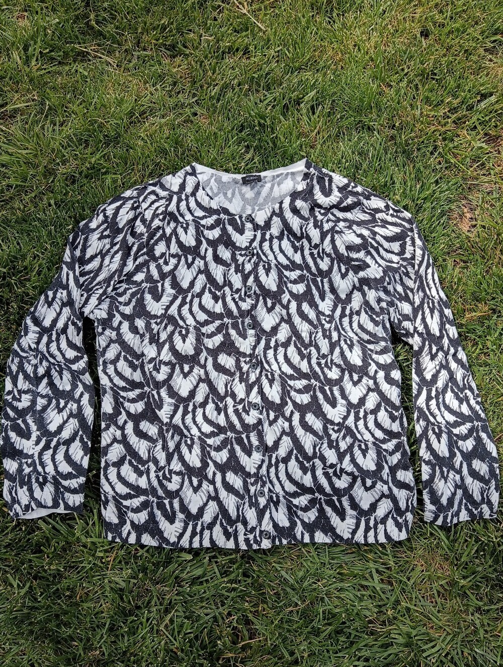 Old Money Black & White Talbot's Preppy Leaf Pattern Cardigan XL